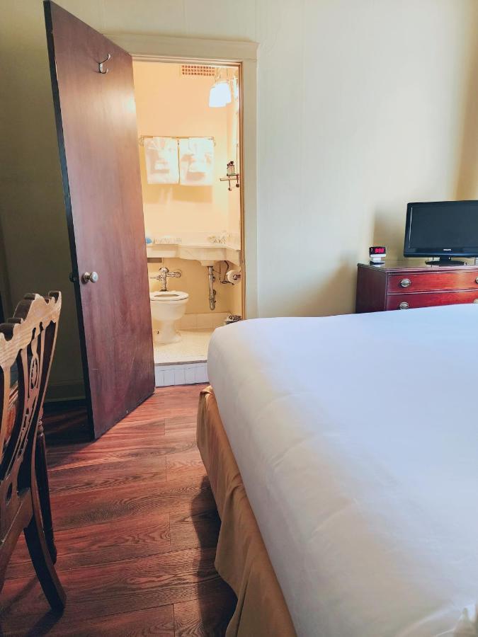 The Faust Hotel New Braunfels Bagian luar foto