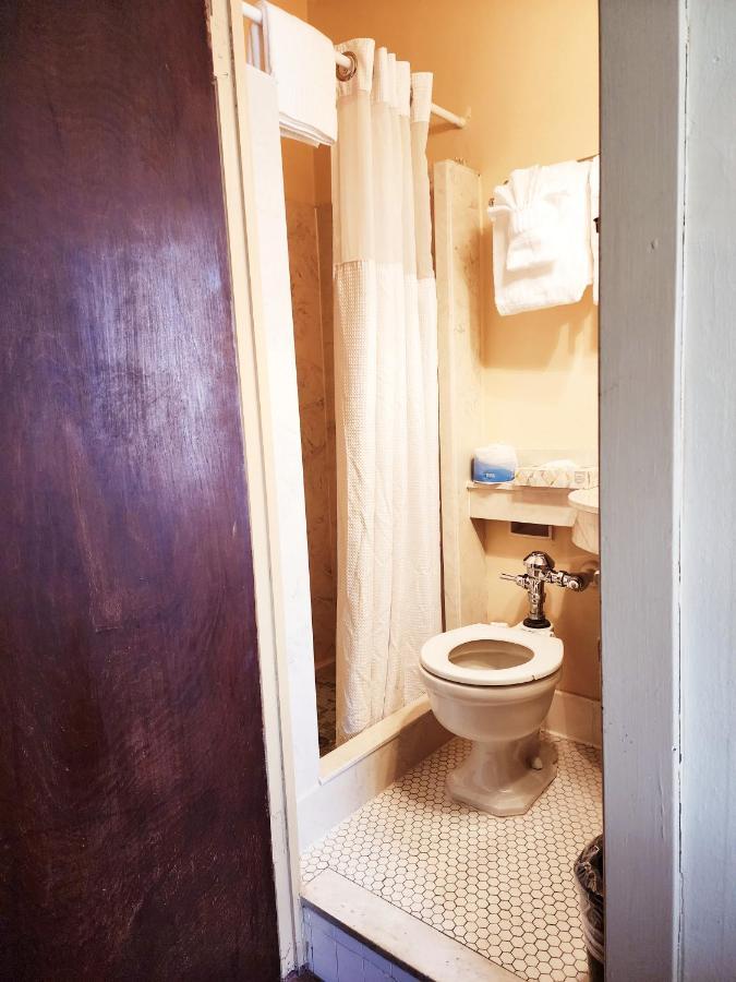 The Faust Hotel New Braunfels Bagian luar foto