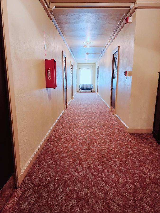 The Faust Hotel New Braunfels Bagian luar foto