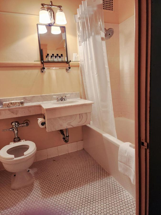 The Faust Hotel New Braunfels Bagian luar foto