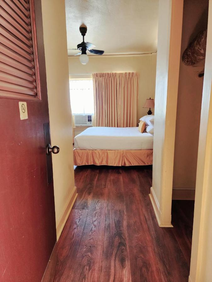 The Faust Hotel New Braunfels Bagian luar foto
