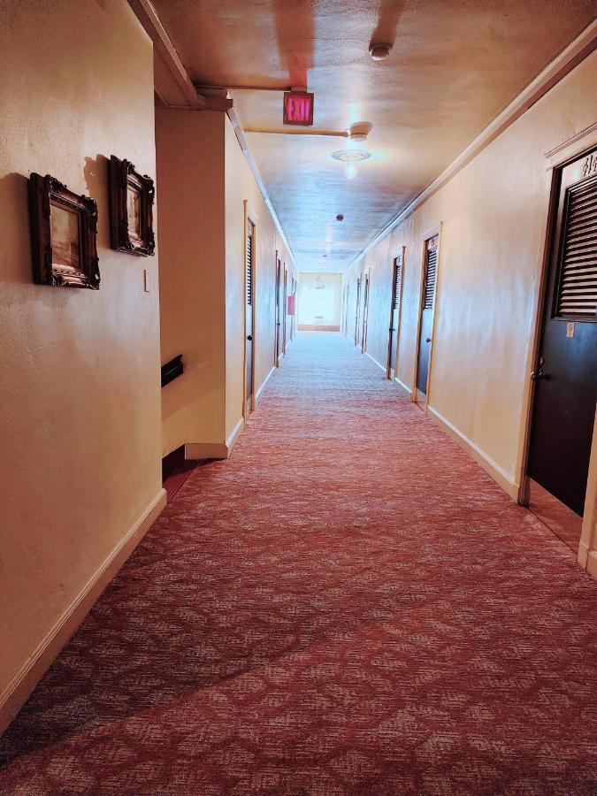 The Faust Hotel New Braunfels Bagian luar foto