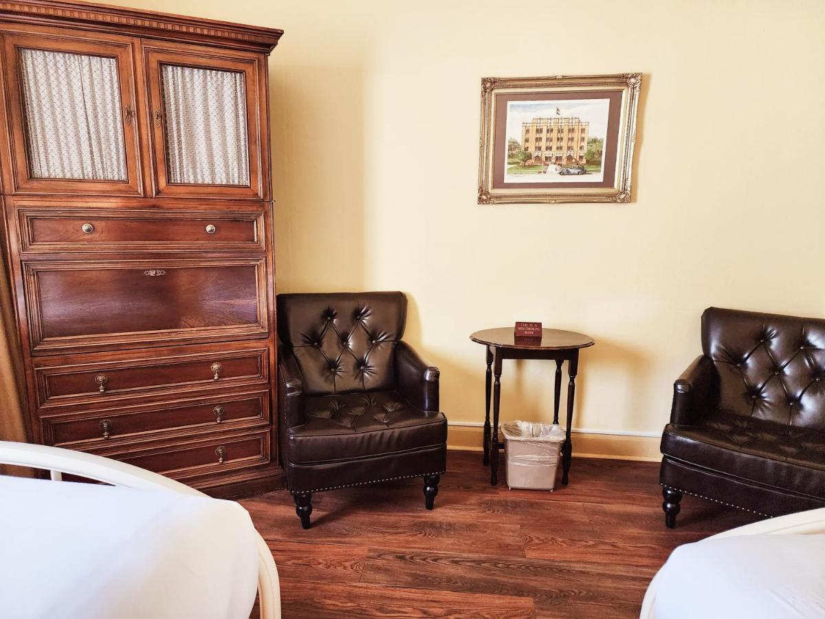 The Faust Hotel New Braunfels Bagian luar foto