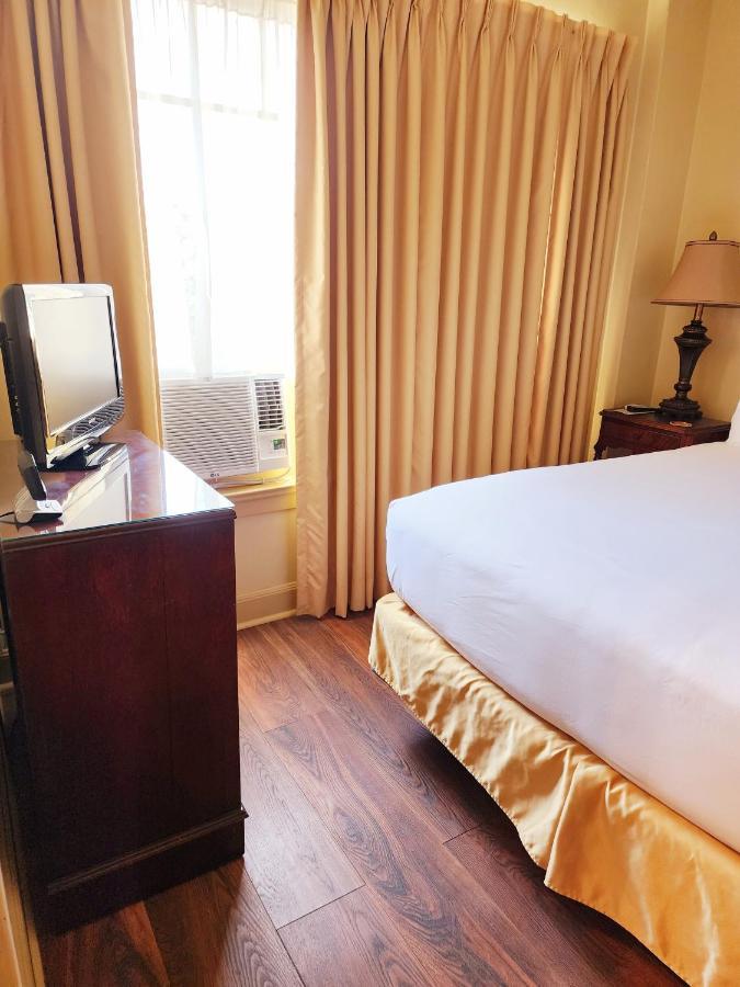 The Faust Hotel New Braunfels Bagian luar foto